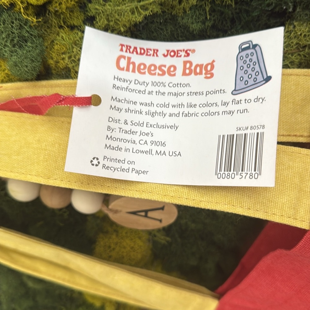 Trader Joes Cheese Canvas Bag 🧀 - Picture 6 of 9